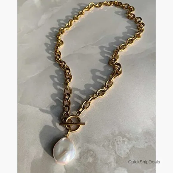18K Gold Plated Pearl Pendant Necklace with Toggle Clasp